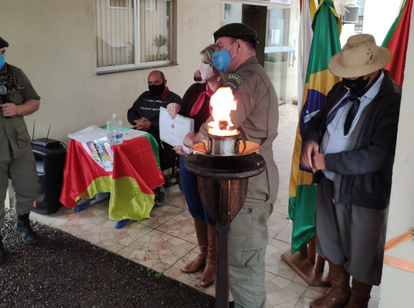 tres-forquilhas-recebe-84-corrida-do-fogo-simbolico-da-patria
